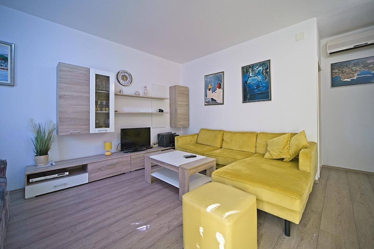 Apartment Renata Postira Exteriér fotografie