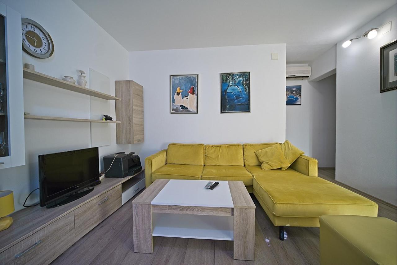 Apartment Renata Postira Exteriér fotografie